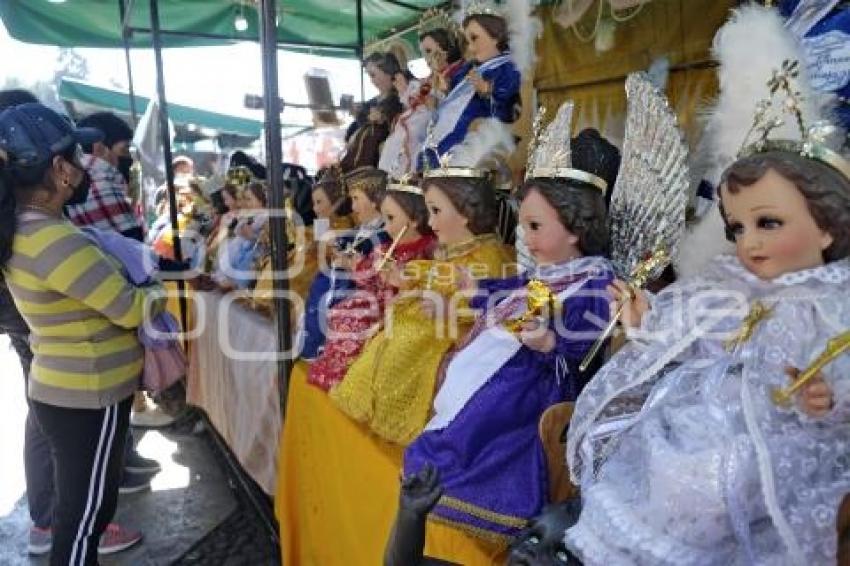 TLAXCALA . VESTIMENTA NIÑOS DIOS