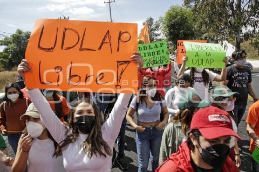 MARCHA COMUNIDAD UDLAP