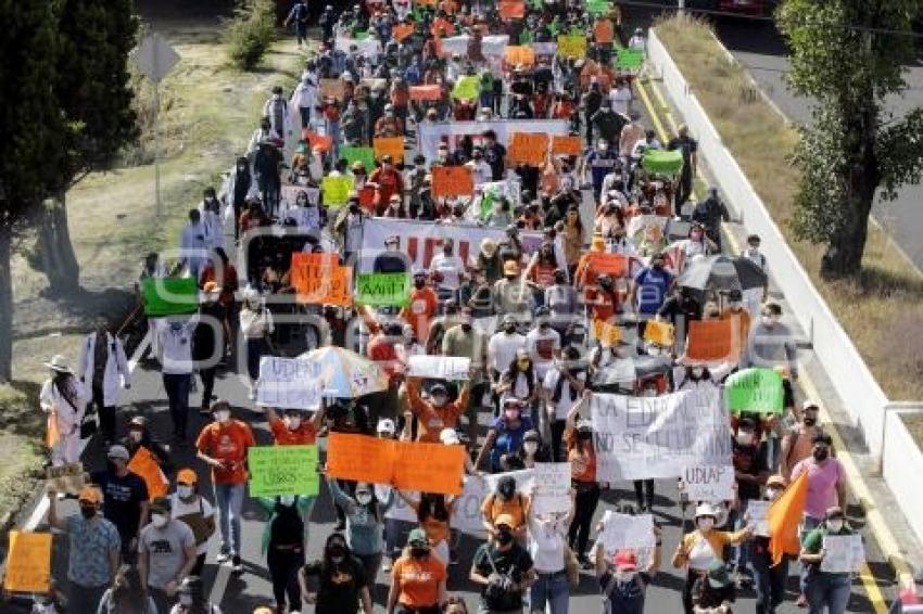 MARCHA COMUNIDAD UDLAP