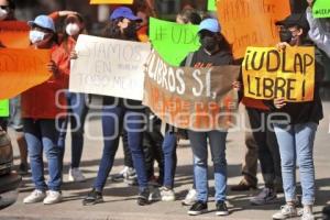 TLAXCALA . MANIFESTACION UDLAP