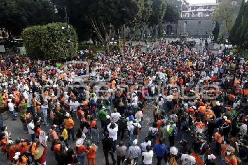 MARCHA COMUNIDAD UDLAP