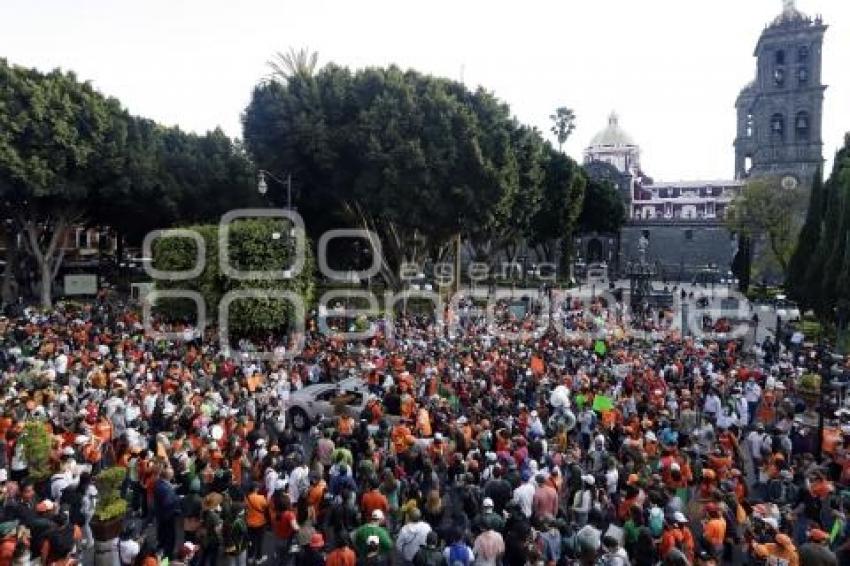 MARCHA COMUNIDAD UDLAP