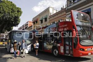 CENTRO HISTÓRICO . TURISTAS