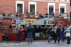 CENTRO HISTÓRICO . TURISTAS