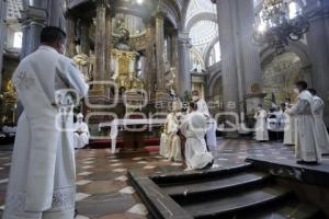 RELIGIÓN . ORDENACIÓN SACERDOTAL