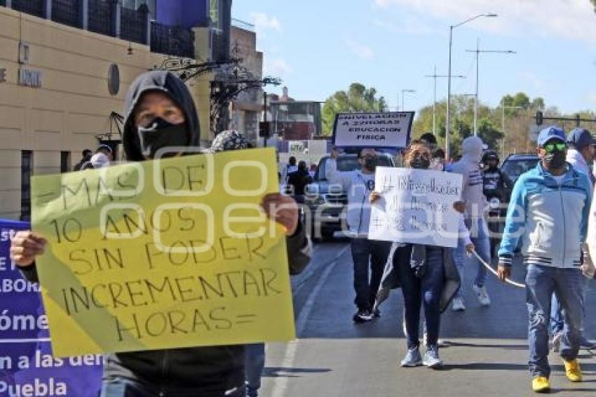 MANIFESTACIÓN MAESTROS EDUCACIÓN FÍSICA