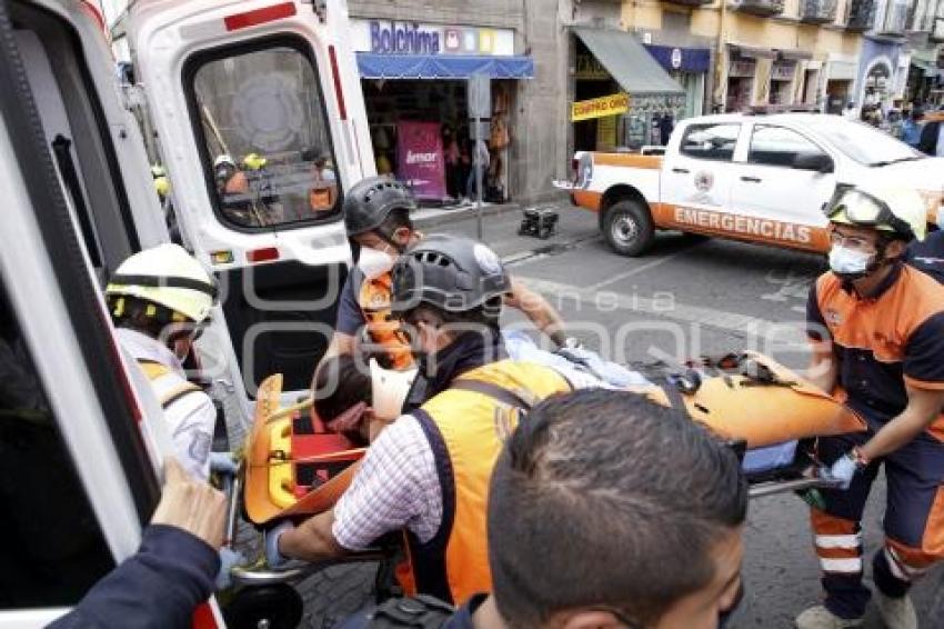 SEGURIDAD . ALCANTARILLA SIN TAPA