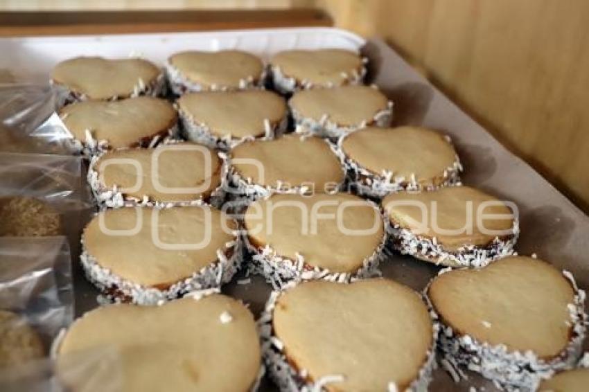 SAN VALENTÍN . PANES AMOR Y AMISTAD