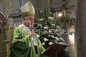 CATEDRAL . MISA