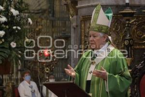 CATEDRAL . MISA