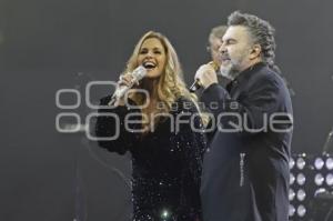 CONCIERTO . LUCERO Y MIJARES