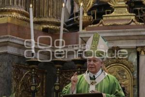 CATEDRAL . MISA