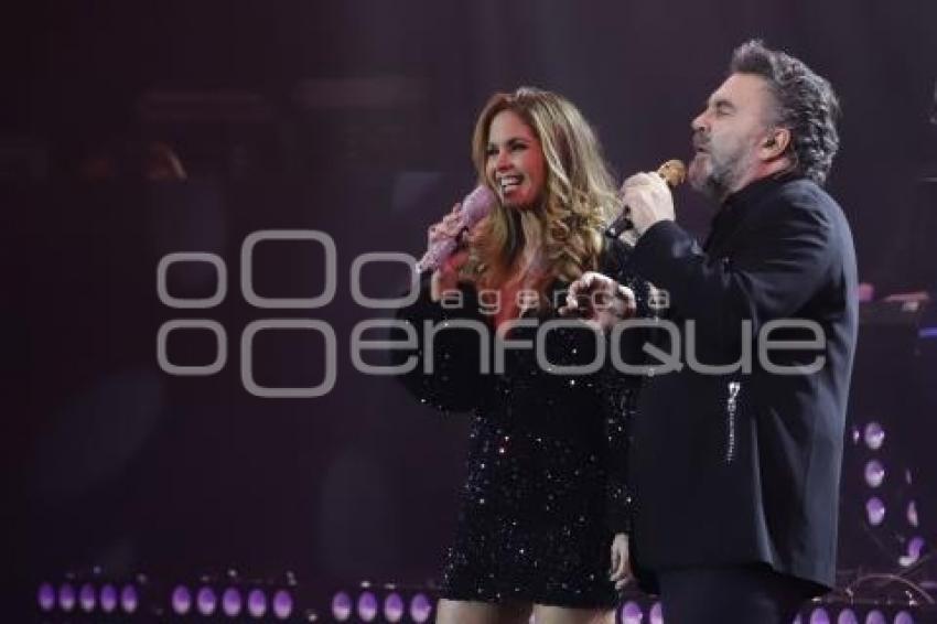 CONCIERTO . LUCERO Y MIJARES