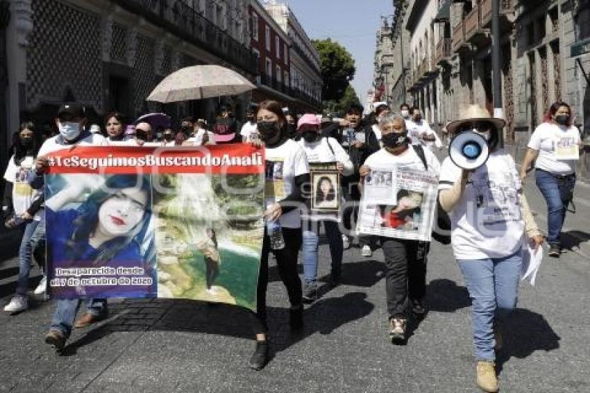 MARCHA POR MUJER DESAPARECIDA