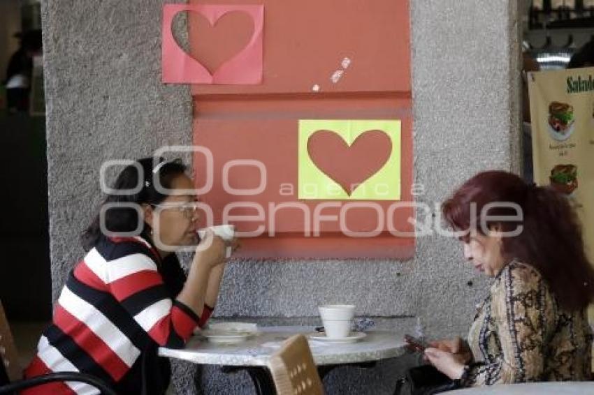 ECONOMÍA . RESTAURANTES