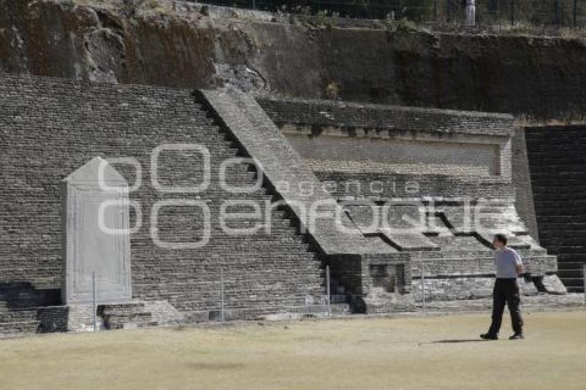 CHOLULA . ZONA ARQUEOLÓGICA 