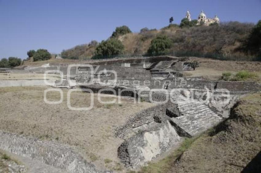 CHOLULA . ZONA ARQUEOLÓGICA 