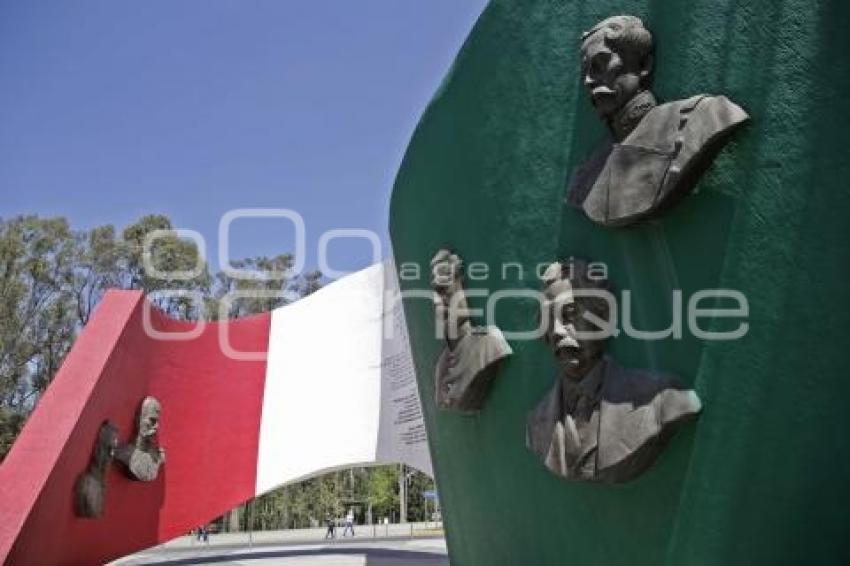 DÍA DE LA BANDERA