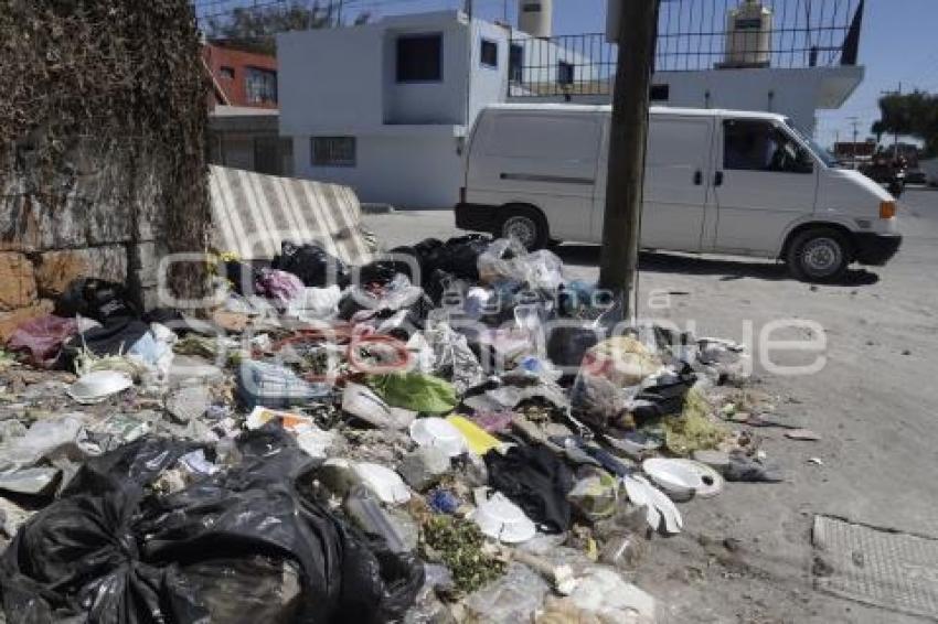 MEDIO AMBIENTE . BASURA