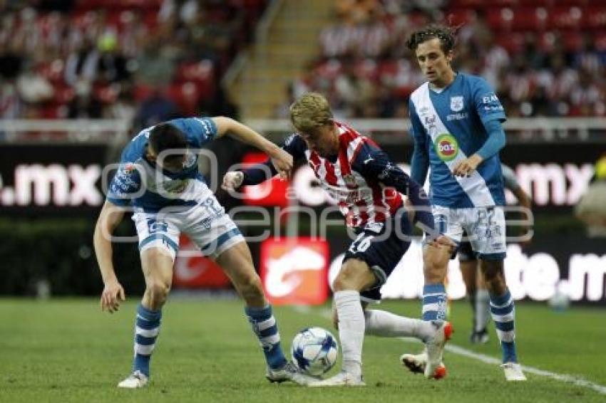 FÚTBOL . CHIVAS VS CLUB PUEBLA