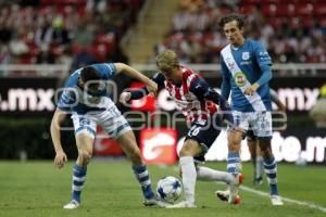 FÚTBOL . CHIVAS VS CLUB PUEBLA