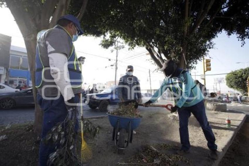 LIMPIEZA DE ESPACIOS PÚBLICOS