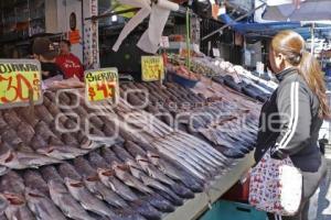 PESCADOS Y MARISCOS