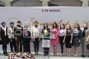 TLAXCALA . REUNIÓN MUJERES CONGRESO