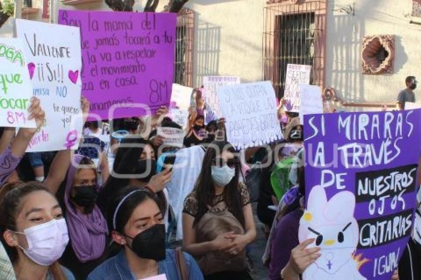 TEHUACÁN . MARCHA DIA DE LA MUJER