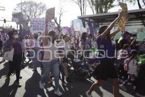 PROTESTA . DÍA DE LA MUJER