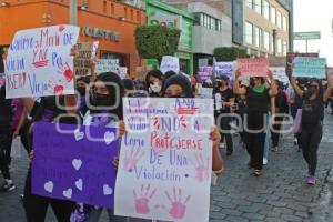 TEHUACÁN . MARCHA DIA DE LA MUJER