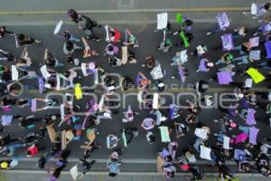 TLAXCALA . MARCHA DIA DE LA MUJER 