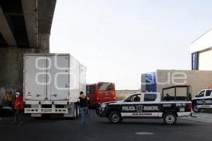 HUEJOTZINGO . CHOQUE AUTOMOVILÍSTICO