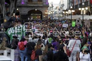 PROTESTA . DÍA DE LA MUJER