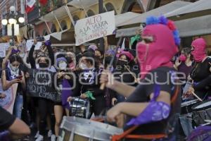 PROTESTA . DÍA DE LA MUJER