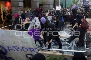 PROTESTA . DÍA DE LA MUJER