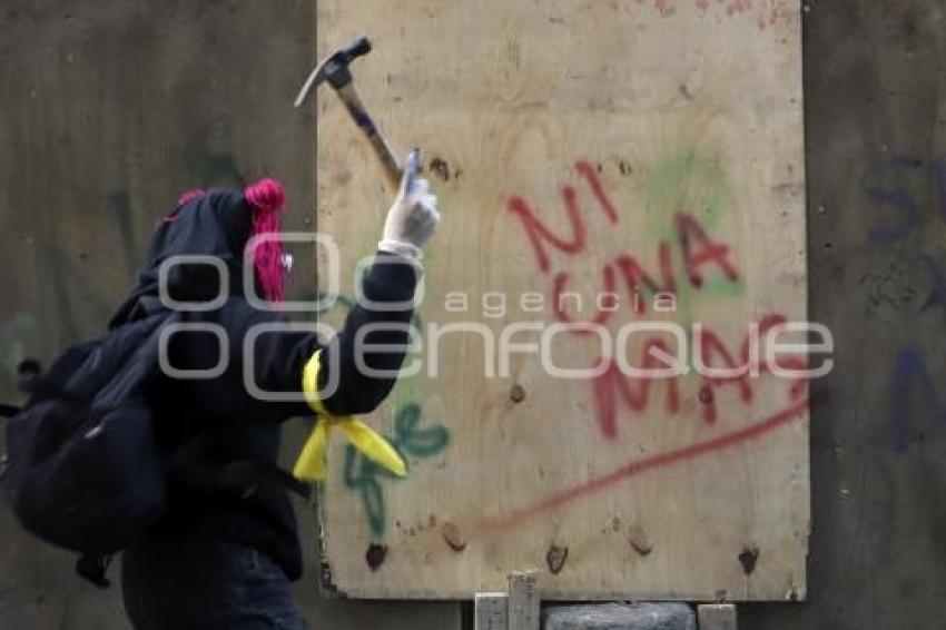 PROTESTA . DÍA DE LA MUJER