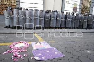 PROTESTA . DÍA DE LA MUJER