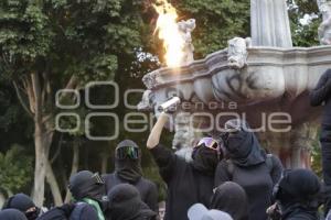 PROTESTA . DÍA DE LA MUJER