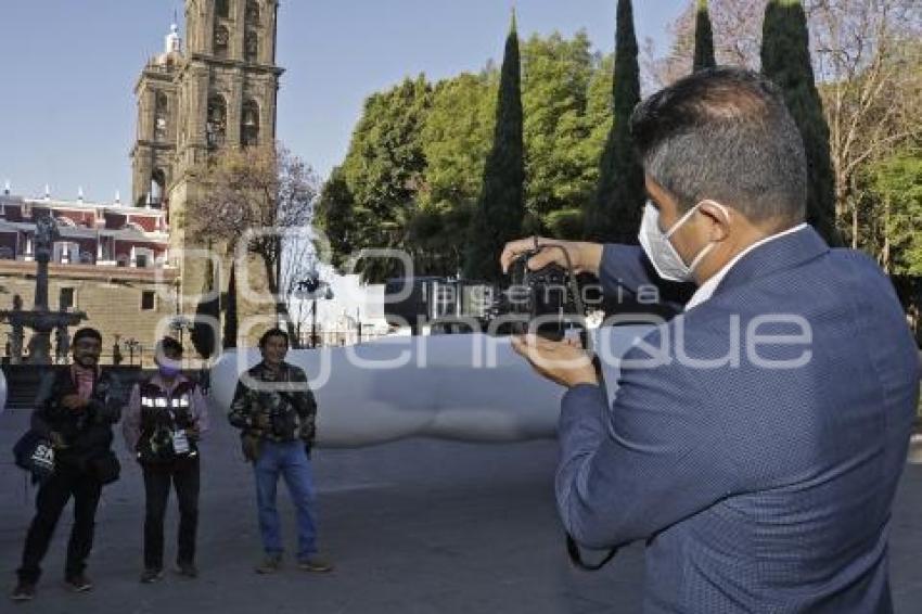 EDUARDO RIVERA . EXPOSICIÓN TÚ