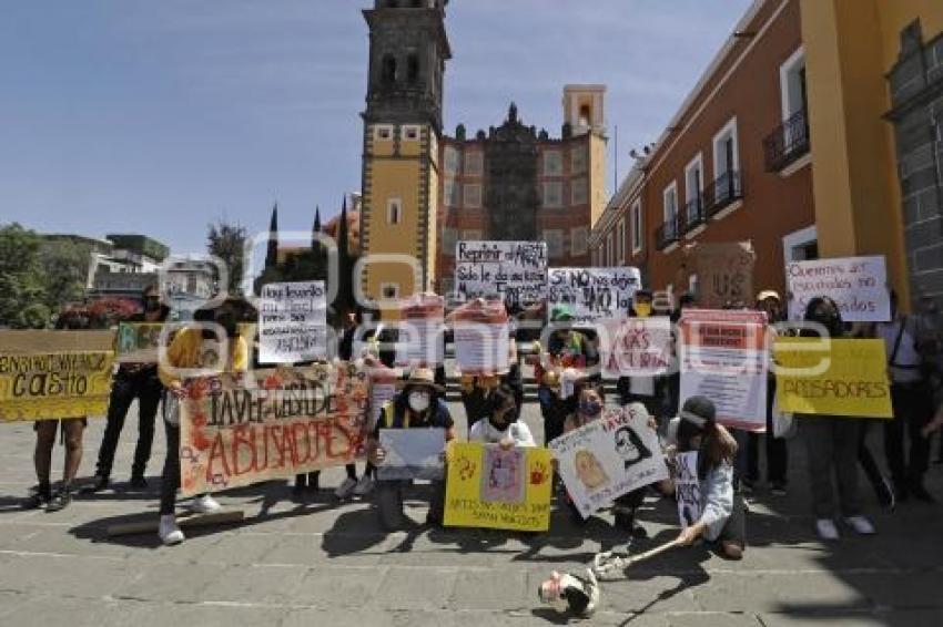 MANIFESTACIÓN . INSTITUTO DE ARTES VISUALES 