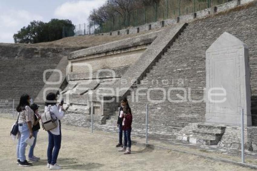 CHOLULA . ZONA ARQUEOLÓGICA