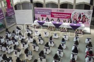 TLAXCALA . FORO MES DE LA MUJER