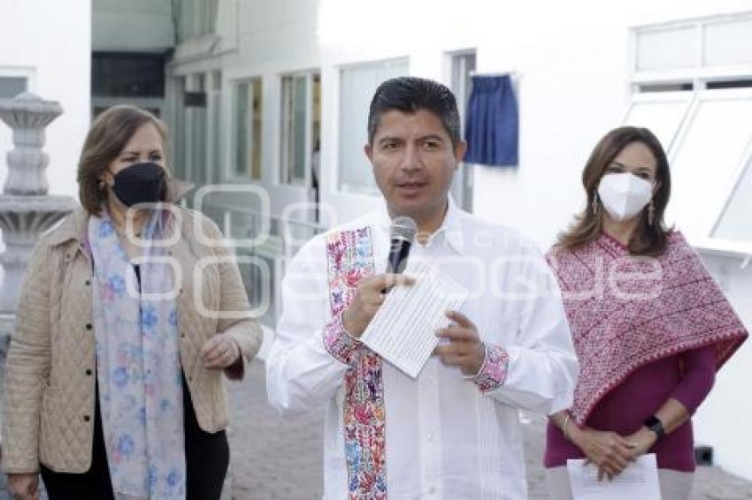 CLÍNICA DE ESPECIALIDADES DENTALES