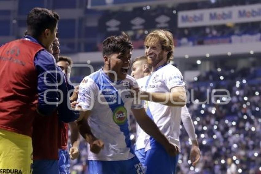 FÚTBOL . CLUB PUEBLA VS SANTOS