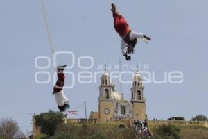 CHOLULA . RITUAL DE VOLADORES