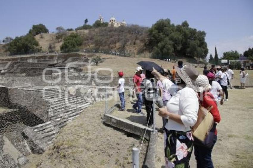 CHOLULA . ZONA ARQUEOLÓGICA