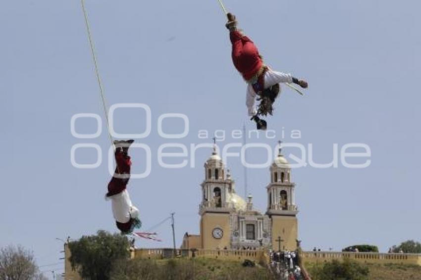 CHOLULA . RITUAL DE VOLADORES