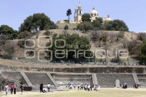 CHOLULA . ZONA ARQUEOLÓGICA