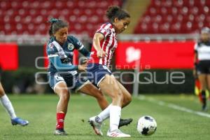 FÚTBOL FEMENIL . CHIVAS VS PUEBLA